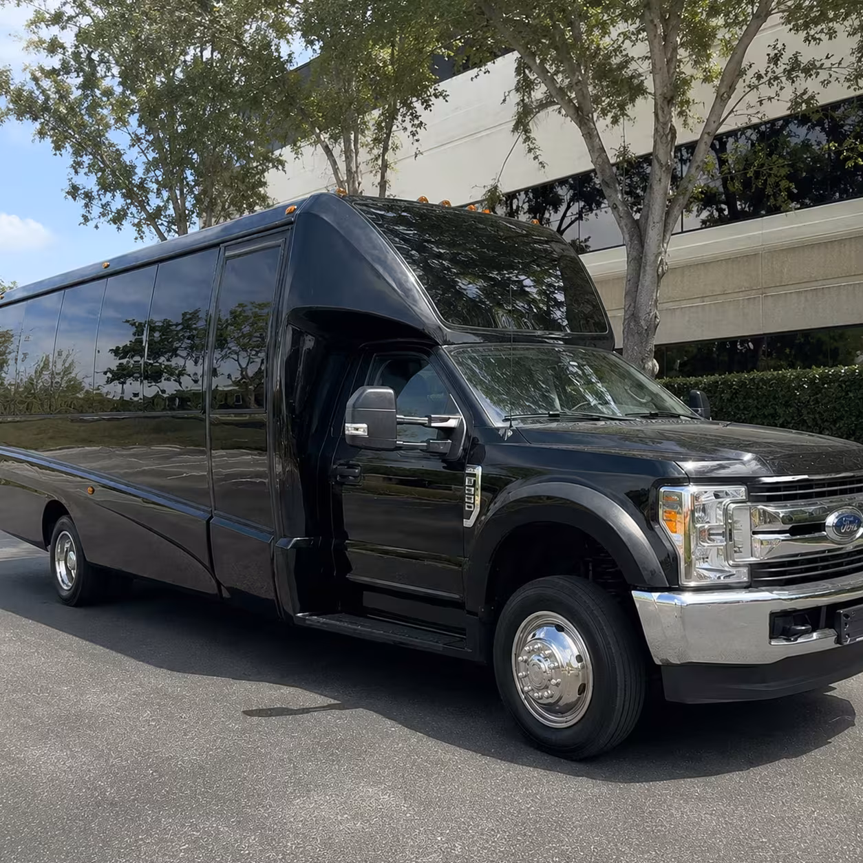 concert party buses in edinburg for rgv live music