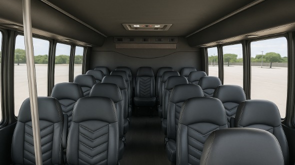 edinburg 20 passenger minibus rental